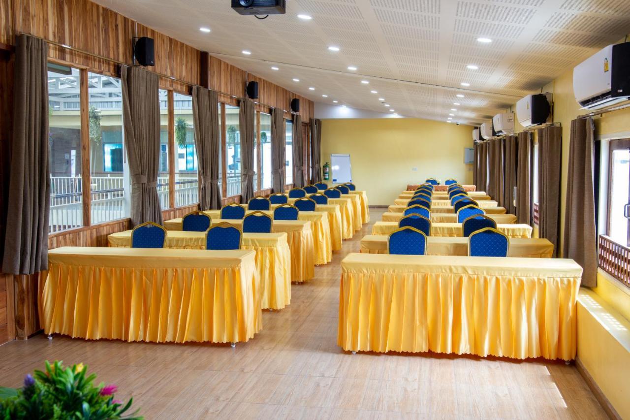 Nonnee Lampang Hotel Exterior foto