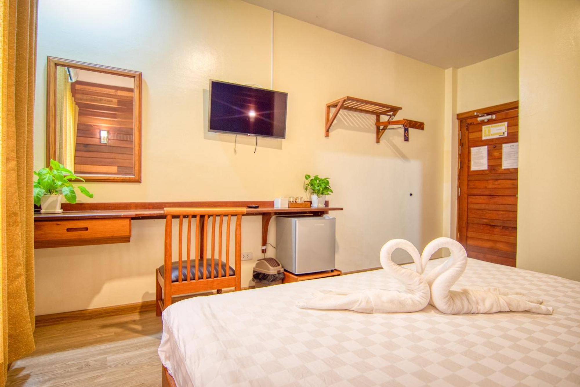 Nonnee Lampang Hotel Exterior foto